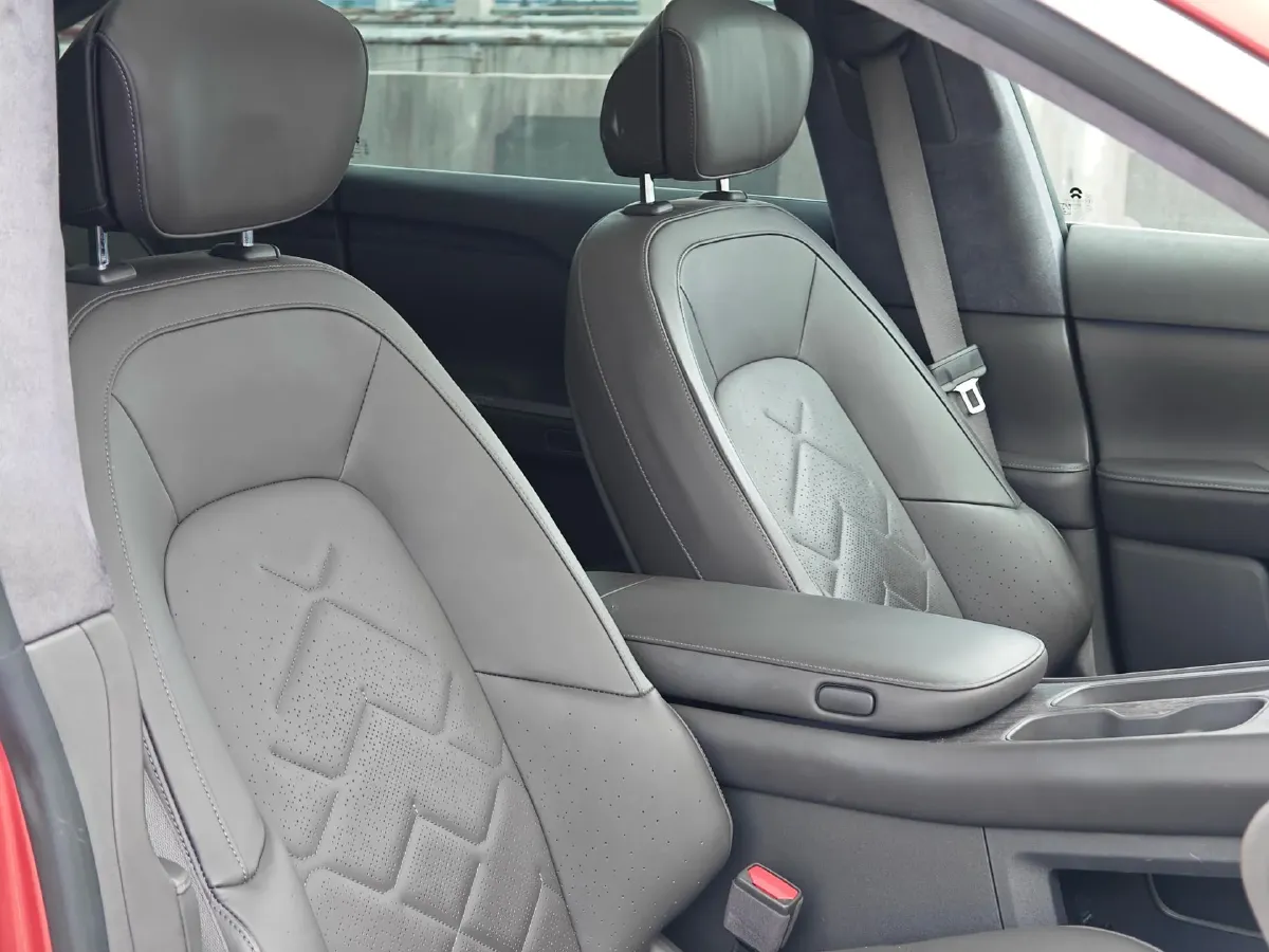 2021 Volkswagen ID.6 Crozz BEV 84.8KWH,autocango,china used car exporter,china ev exporter,chinese used car exporter,chinese used ev exporter