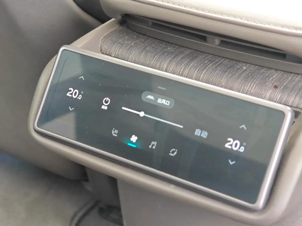 2021 Volkswagen ID.6 Crozz BEV 84.8KWH,autocango,china used car exporter,china ev exporter,chinese used car exporter,chinese used ev exporter