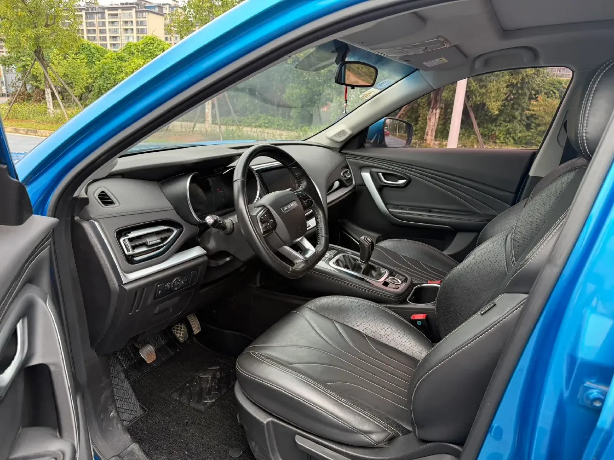 2018 SWM X7 1.8L 137HP L4 5MT,autocango,china used car exporter,china ev exporter,chinese used car exporter,chinese used ev exporter
