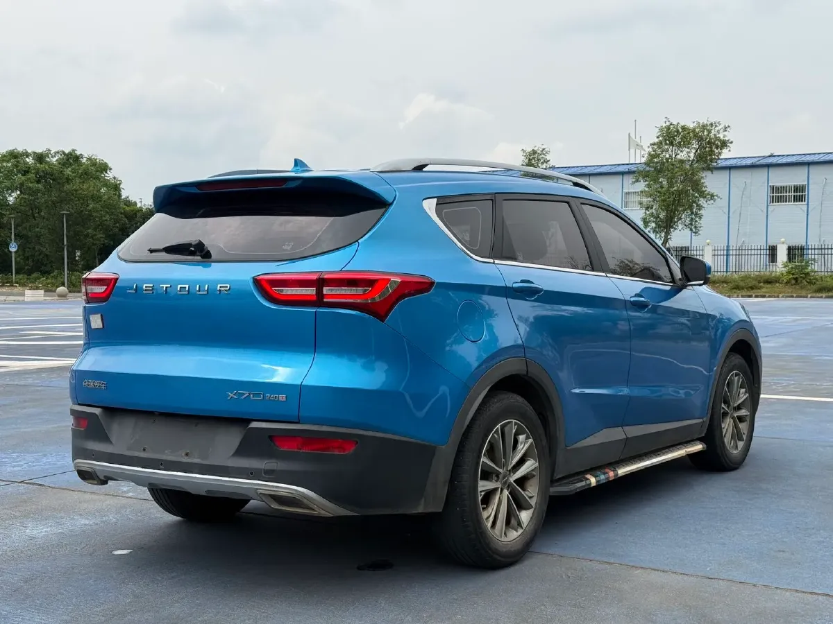2018 SWM X7 1.8L 137HP L4 5MT,autocango,china used car exporter,china ev exporter,chinese used car exporter,chinese used ev exporter