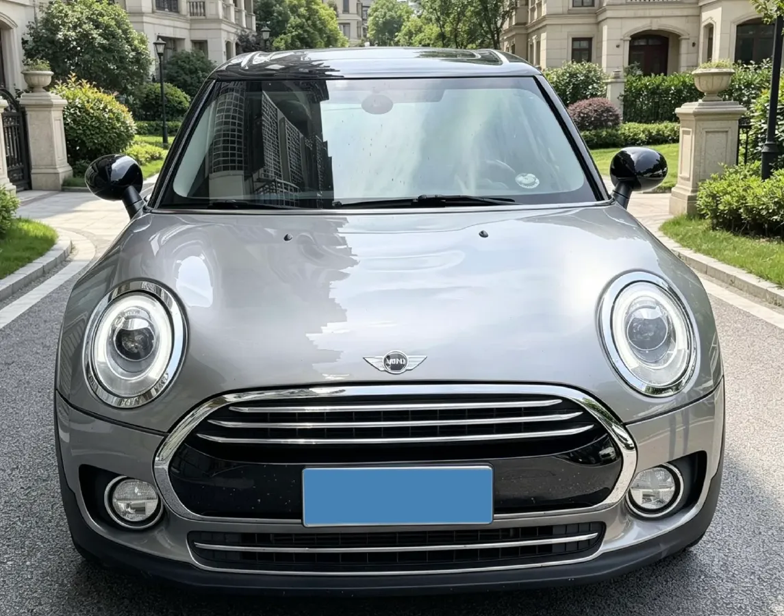 2016 MINI CLUBMAN 1.5T 136HP L3 6AT,autocango,china used car exporter,china ev exporter,chinese used car exporter,chinese used ev exporter