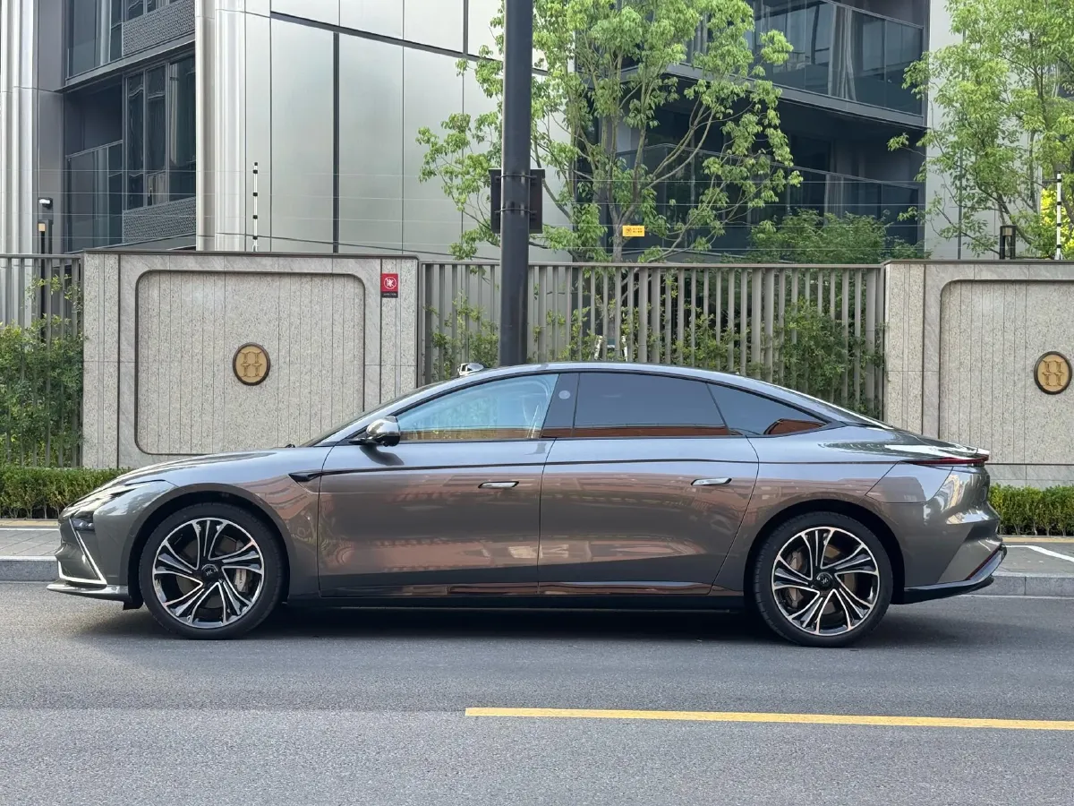 2024 IM L7 BEV 90KWH,autocango,china used car exporter,china ev exporter,chinese used car exporter,chinese used ev exporter