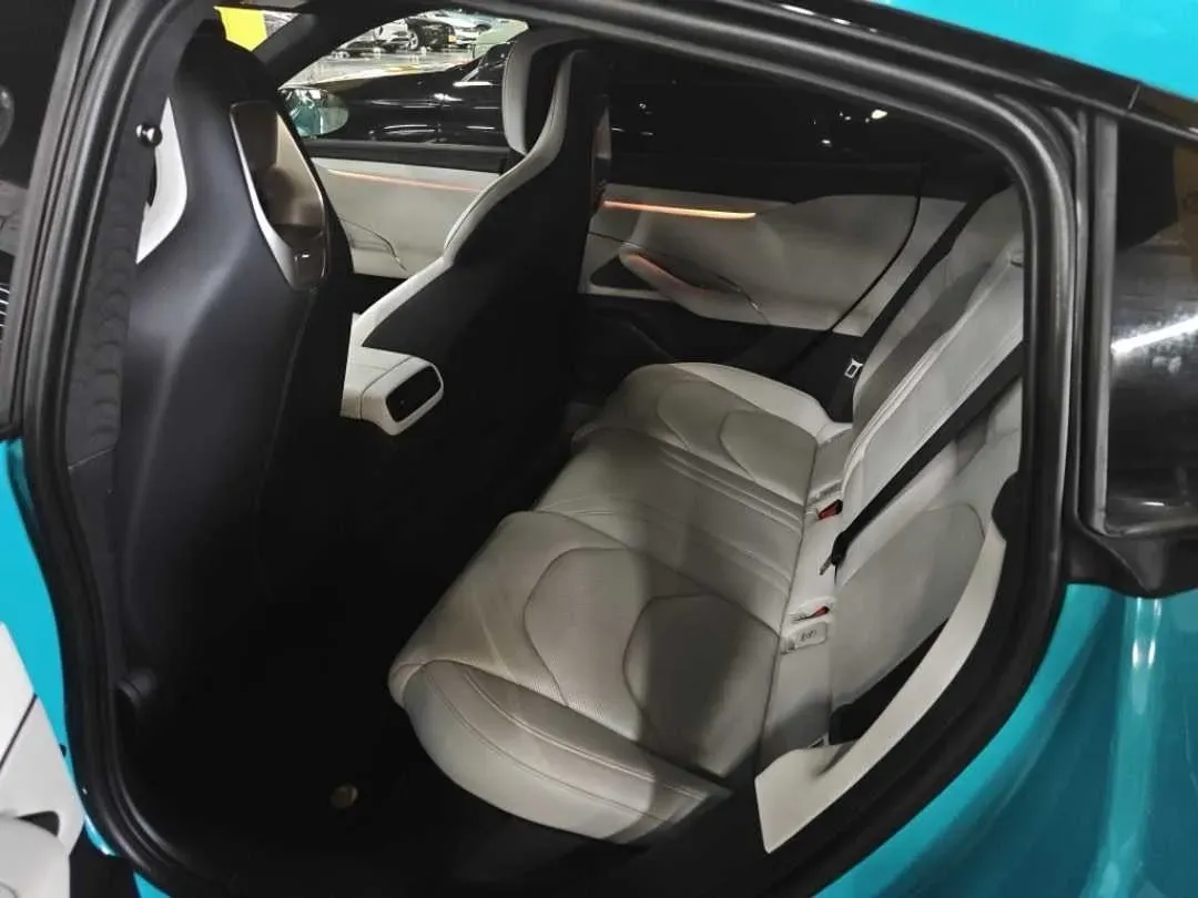 2024 MI SU7 BEV 101KWH,autocango,china used car exporter,china ev exporter,chinese used car exporter,chinese used ev exporter