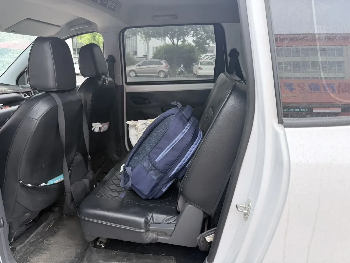 2024 WuLing HongGuang New Energy BEV 32.6KWH,autocango,china used car exporter,china ev exporter,chinese used car exporter,chinese used ev exporter