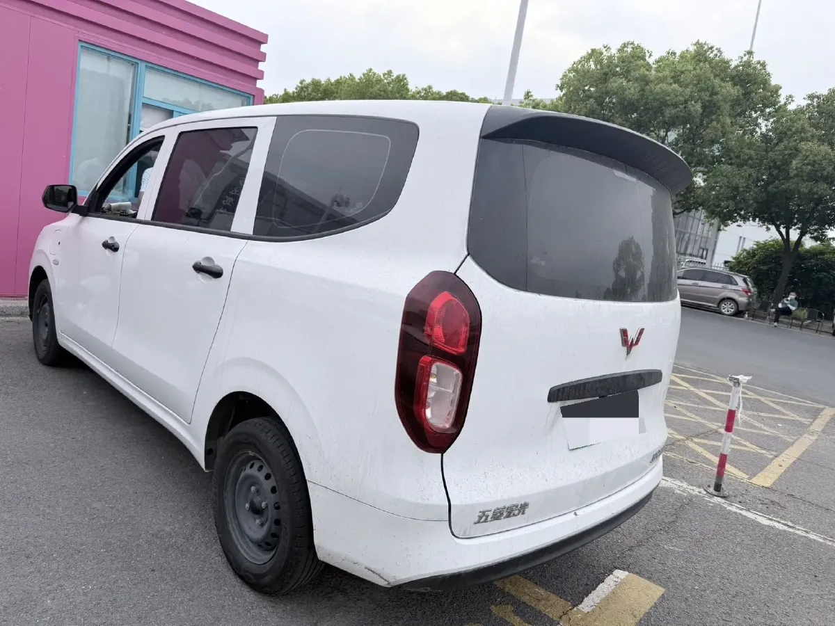 2024 WuLing HongGuang New Energy BEV 32.6KWH,autocango,china used car exporter,china ev exporter,chinese used car exporter,chinese used ev exporter