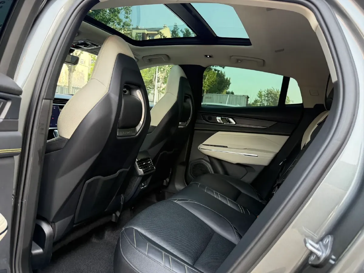 2020 LYNK&CO 05 2.0T 254HP L4 8AT,autocango,china used car exporter,china ev exporter,chinese used car exporter,chinese used ev exporter
