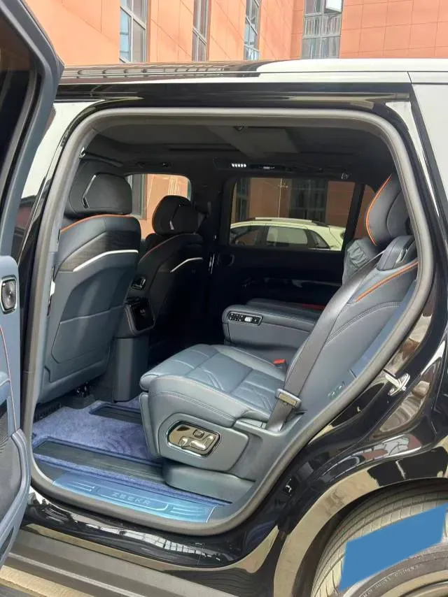 2025 Zeekr 9X 2.0T 279HP L4 1DHT PHEV,autocango,china used car exporter,china ev exporter,chinese used car exporter,chinese used ev exporter