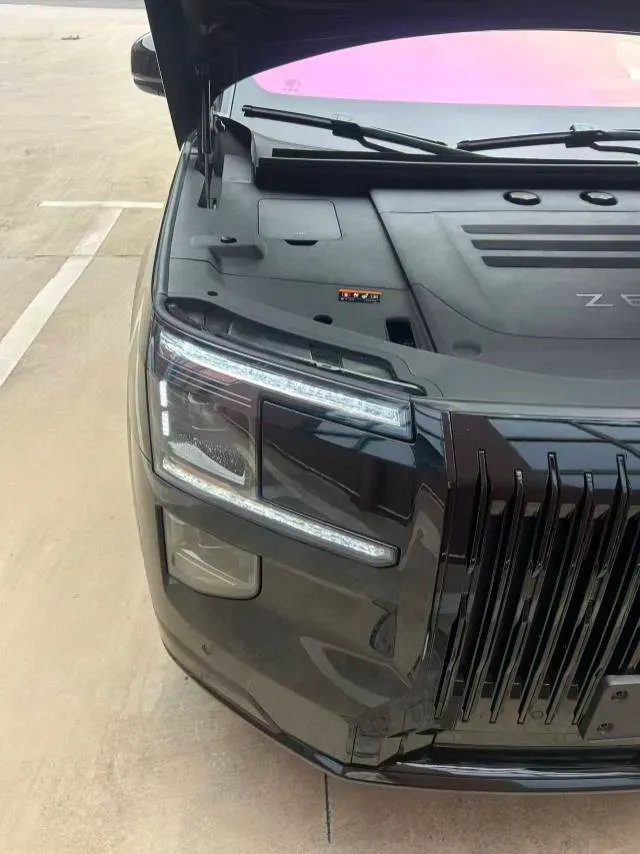 2025 Zeekr 9X 2.0T 279HP L4 1DHT PHEV,autocango,china used car exporter,china ev exporter,chinese used car exporter,chinese used ev exporter