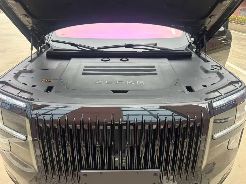 2025 Zeekr 9X 2.0T 279HP L4 1DHT PHEV,autocango,china used car exporter,china ev exporter,chinese used car exporter,chinese used ev exporter