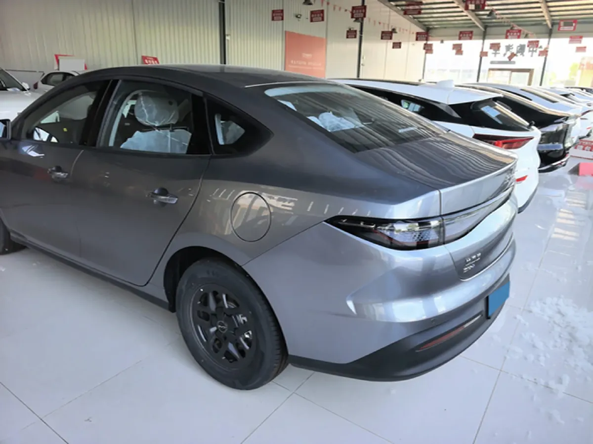 2026 BYD Seal05 DM-i 1.5L 101HP L4 E-CVT PHEV,autocango,china used car exporter,china ev exporter,chinese used car exporter,chinese used ev exporter