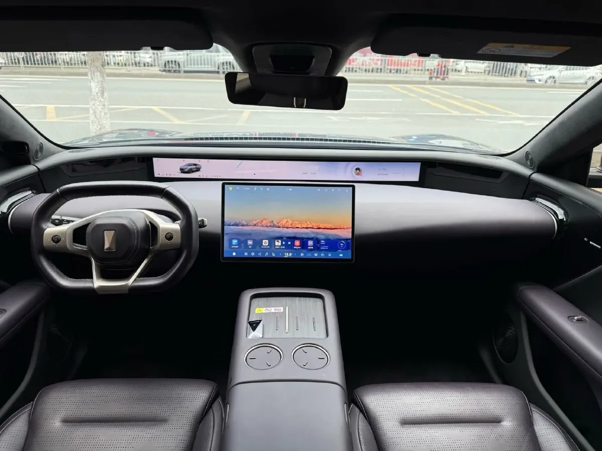 2024 Avatr 07 1.5T 156HP L4 REEV 39.05KWH,autocango,china used car exporter,china ev exporter,chinese used car exporter,chinese used ev exporter