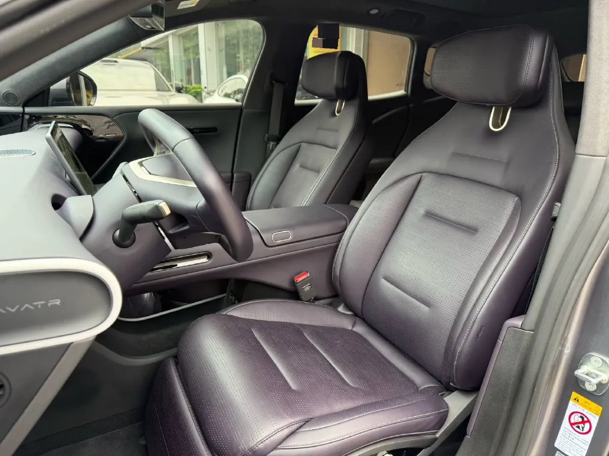 2024 Avatr 07 1.5T 156HP L4 REEV 39.05KWH,autocango,china used car exporter,china ev exporter,chinese used car exporter,chinese used ev exporter