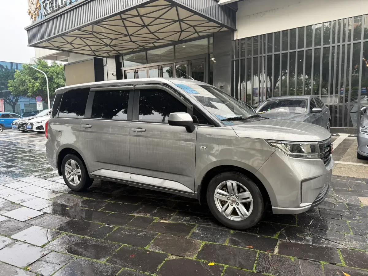 2019 WuLing HongGuang Plus 1.5T 147HP L4 6MT,autocango,china used car exporter,china ev exporter,chinese used car exporter,chinese used ev exporter