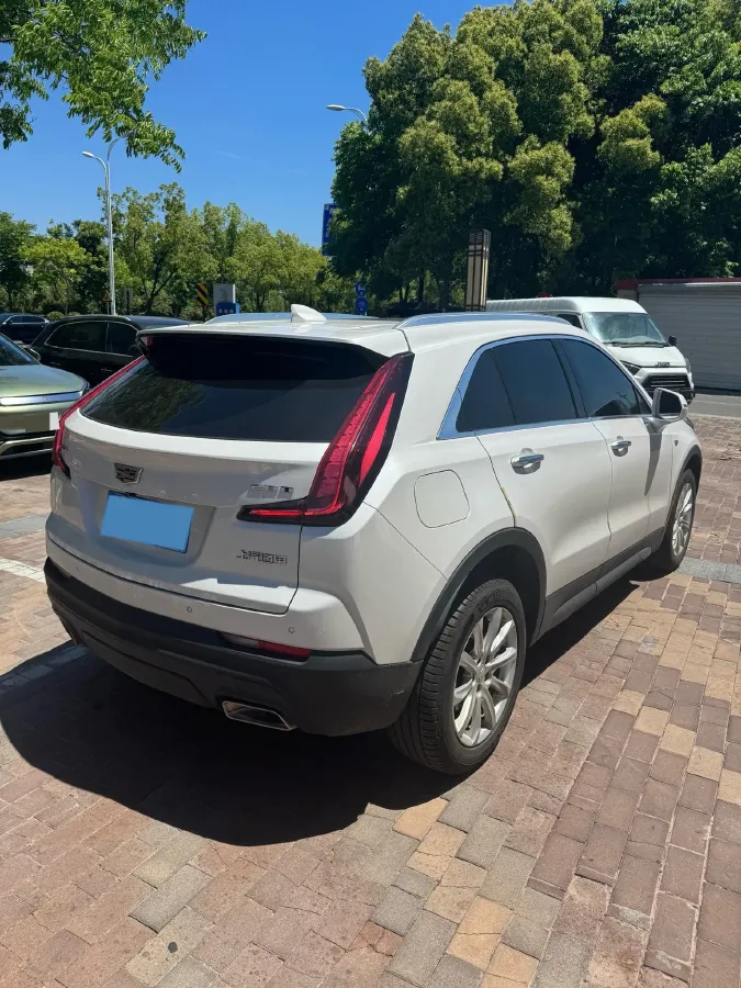 2021 Cadillac XT4 2.0T 237HP L4 9AT,autocango,china used car exporter,china ev exporter,chinese used car exporter,chinese used ev exporter