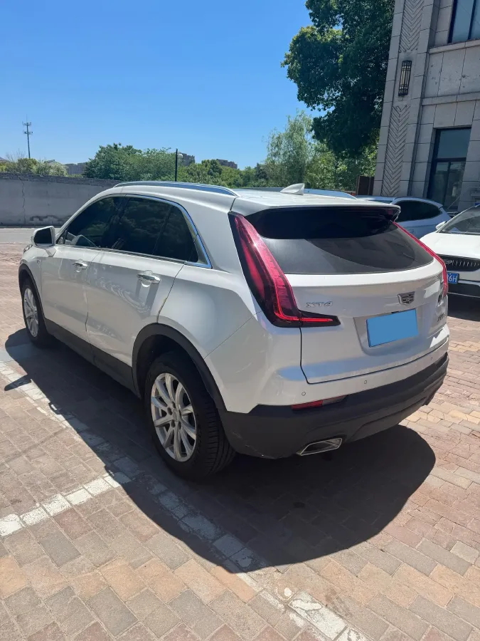 2021 Cadillac XT4 2.0T 237HP L4 9AT,autocango,china used car exporter,china ev exporter,chinese used car exporter,chinese used ev exporter