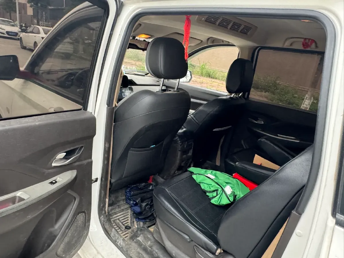 2018 WuLing HongGuang 1.5L 105HP L4 5MT,autocango,china used car exporter,china ev exporter,chinese used car exporter,chinese used ev exporter