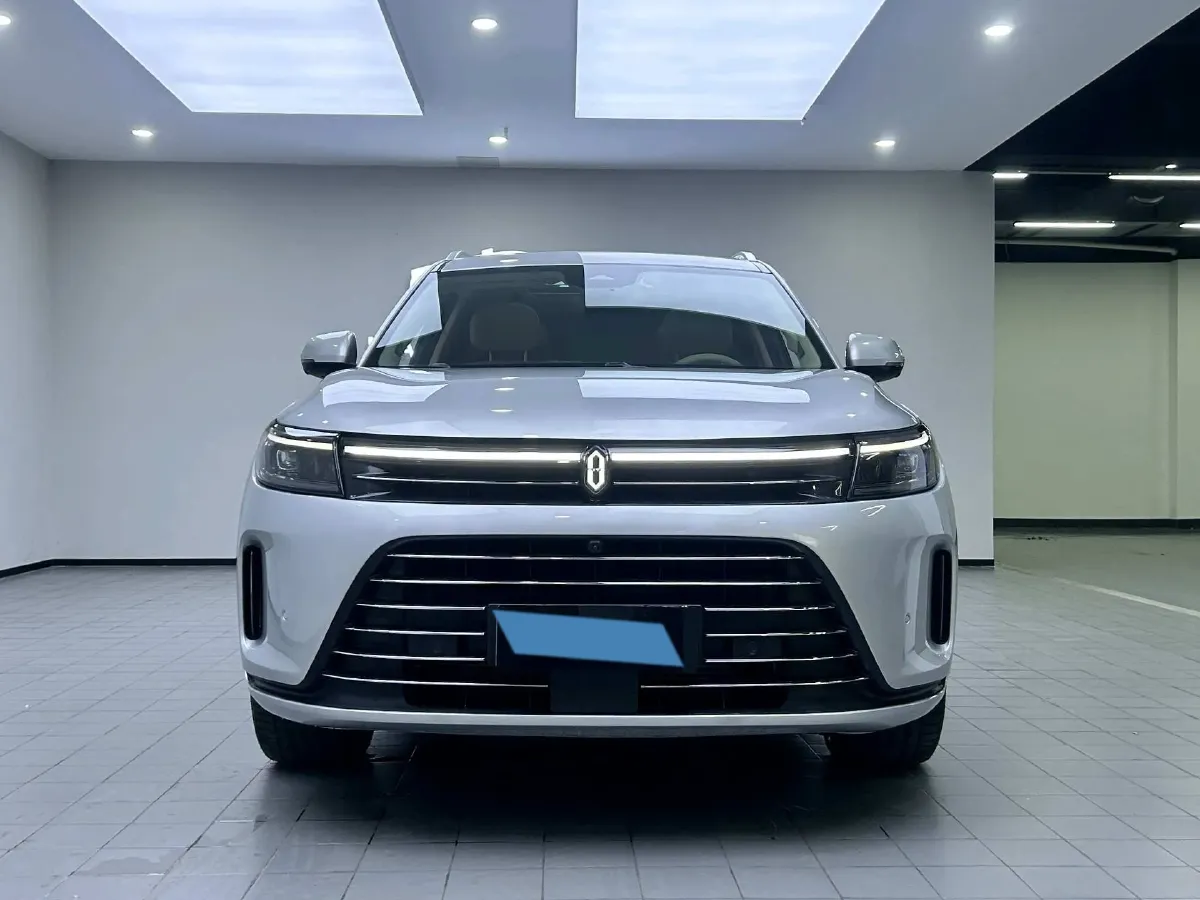 2024 AITO AITO M7 1.5T 152HP L4 REEV 40KWH,autocango,china used car exporter,china ev exporter,chinese used car exporter,chinese used ev exporter