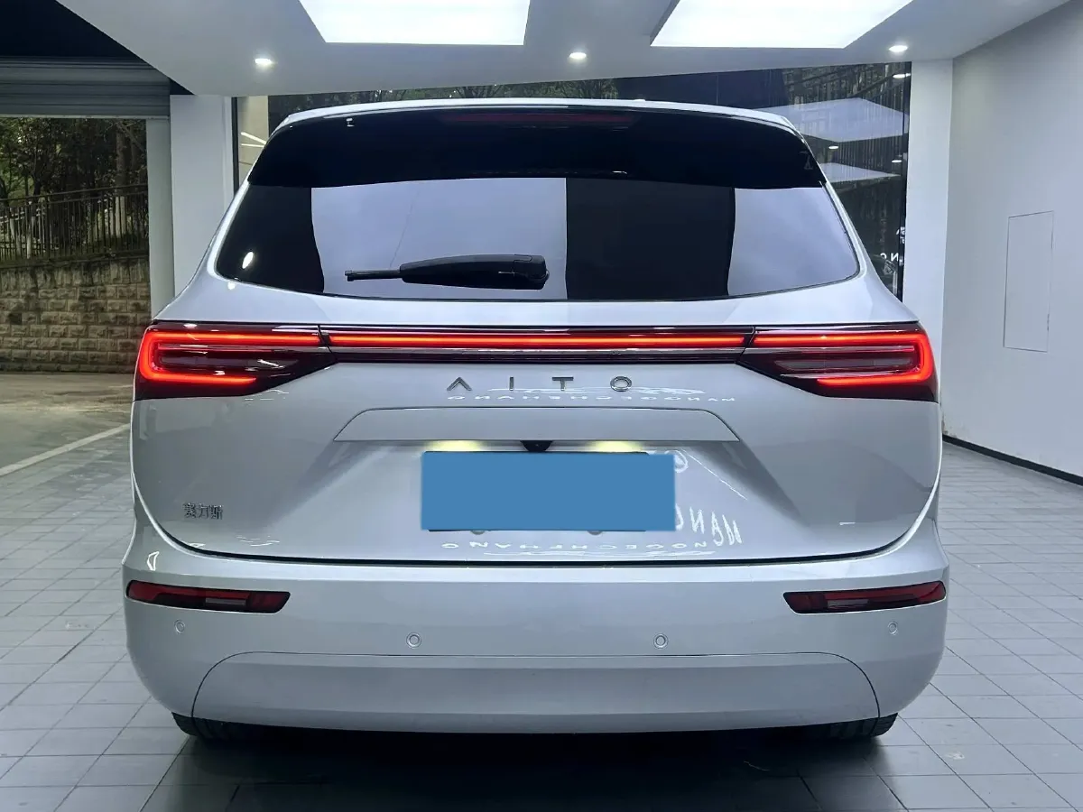 2024 AITO AITO M7 1.5T 152HP L4 REEV 40KWH,autocango,china used car exporter,china ev exporter,chinese used car exporter,chinese used ev exporter