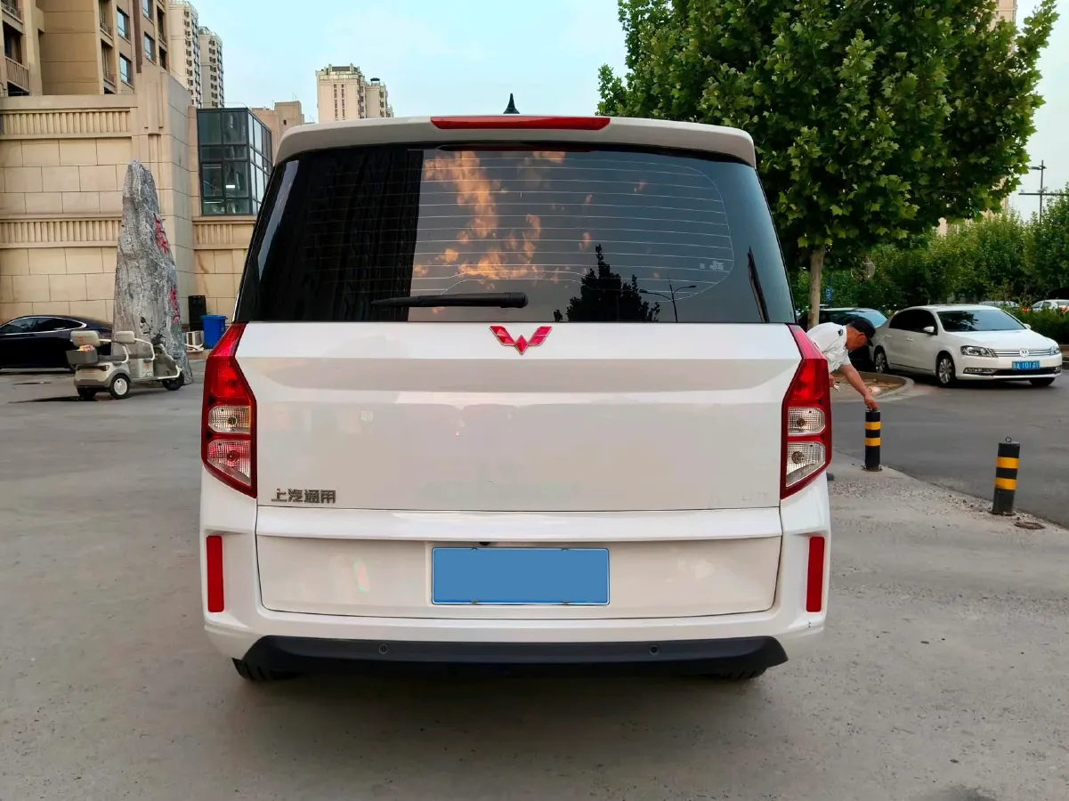 2021 WuLing ZhengChen 1.5T 147HP L4 6MT,autocango,china used car exporter,china ev exporter,chinese used car exporter,chinese used ev exporter