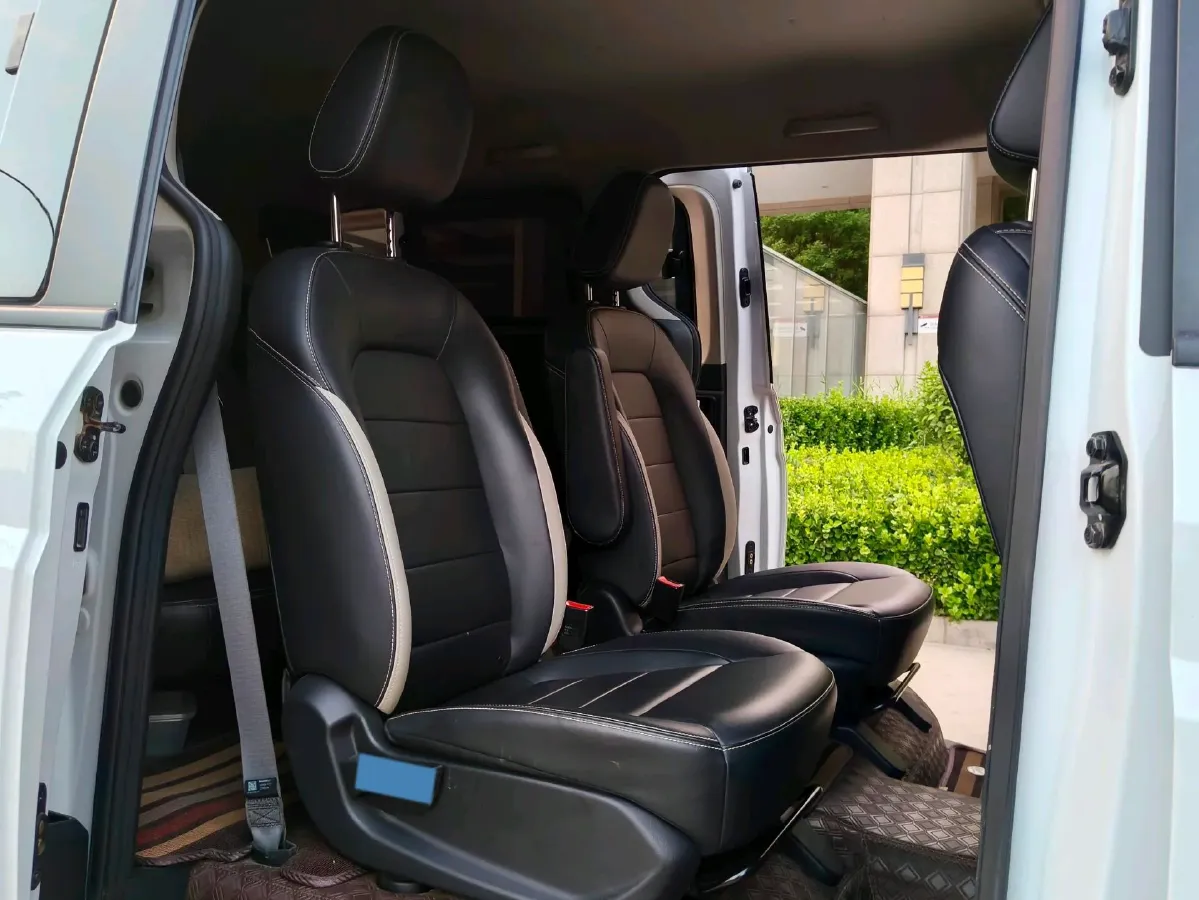 2021 WuLing ZhengChen 1.5T 147HP L4 6MT,autocango,china used car exporter,china ev exporter,chinese used car exporter,chinese used ev exporter