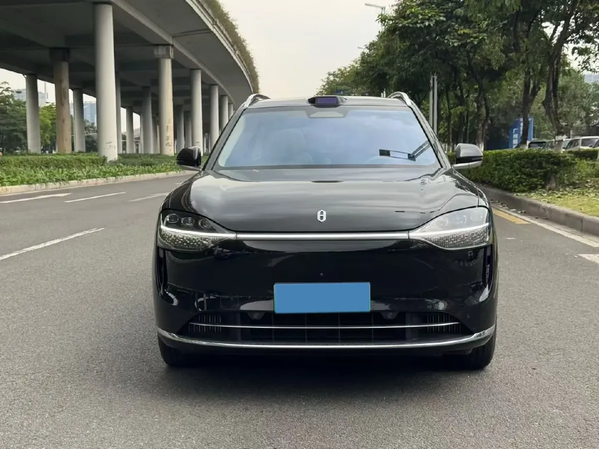 2024 AITO AITO M9 1.5T 152HP L4 REEV 42KWH,autocango,china used car exporter,china ev exporter,chinese used car exporter,chinese used ev exporter