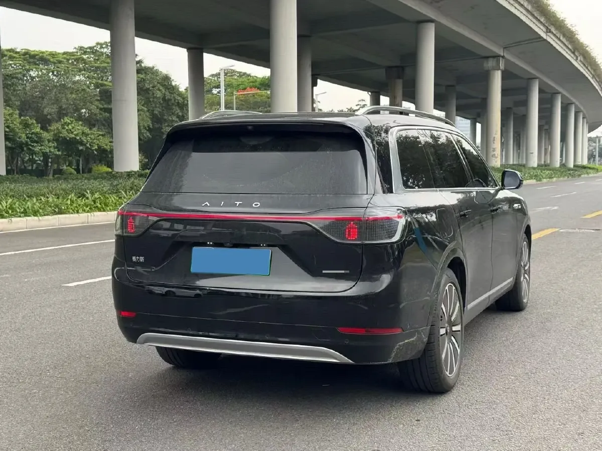 2024 AITO AITO M9 1.5T 152HP L4 REEV 42KWH,autocango,china used car exporter,china ev exporter,chinese used car exporter,chinese used ev exporter