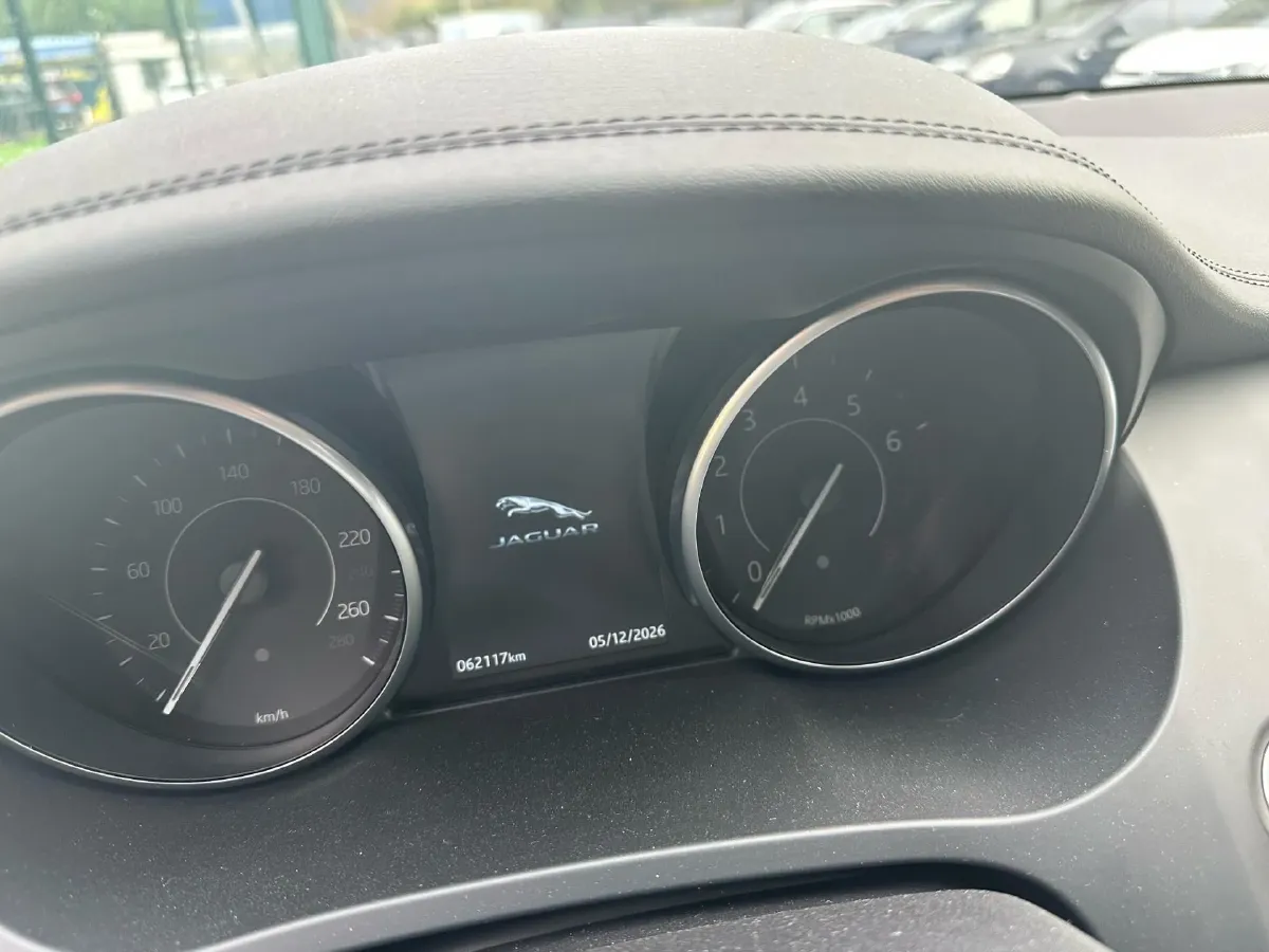 2018 Jaguar E-PACE 2.0T 249HP L4 9AT,autocango,china used car exporter,china ev exporter,chinese used car exporter,chinese used ev exporter