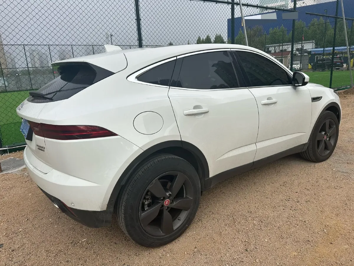 2018 Jaguar E-PACE 2.0T 249HP L4 9AT,autocango,china used car exporter,china ev exporter,chinese used car exporter,chinese used ev exporter