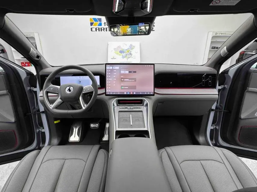 2025 Denza DenzaN9 2.0T 207HP L4 E-CVT PHEV,autocango,china used car exporter,china ev exporter,chinese used car exporter,chinese used ev exporter