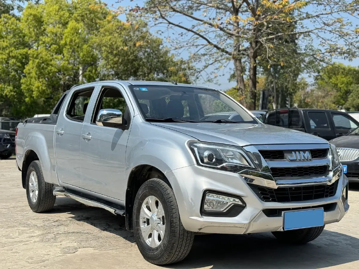 2019 Isuzu RE-MAX Jim 2.0T 204HP L4 5MT,autocango,china used car exporter,china ev exporter,chinese used car exporter,chinese used ev exporter
