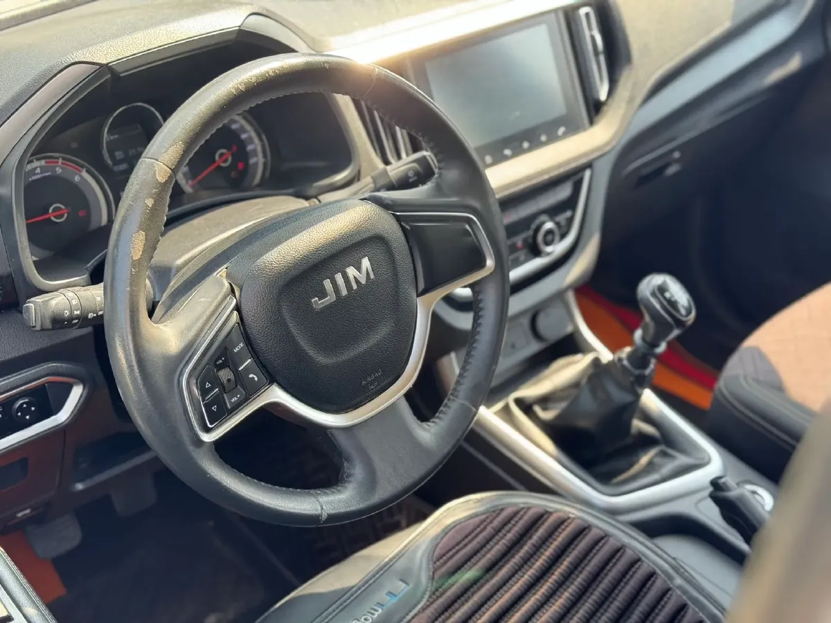 2019 Isuzu RE-MAX Jim 2.0T 204HP L4 5MT,autocango,china used car exporter,china ev exporter,chinese used car exporter,chinese used ev exporter