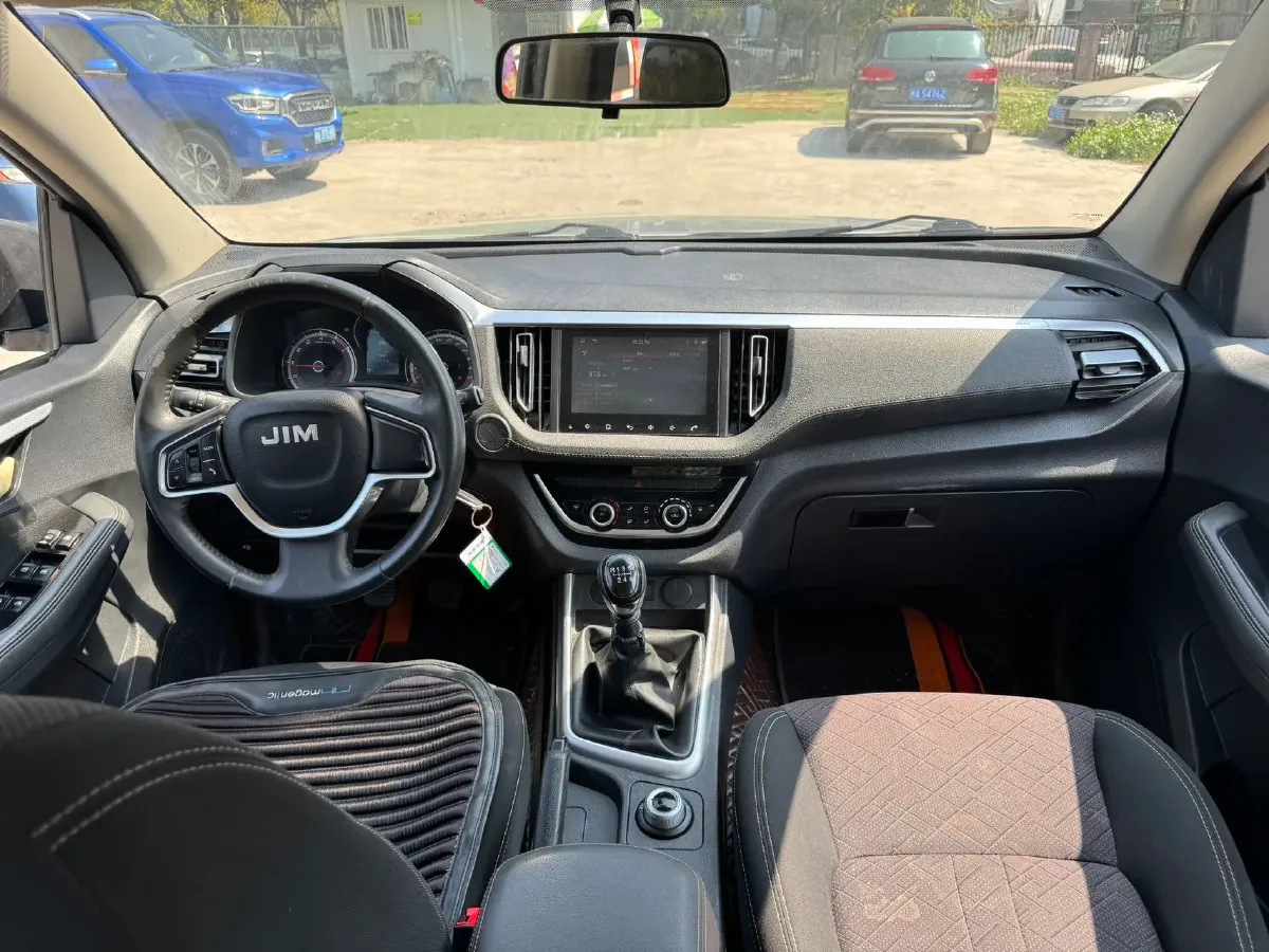 2019 Isuzu RE-MAX Jim 2.0T 204HP L4 5MT,autocango,china used car exporter,china ev exporter,chinese used car exporter,chinese used ev exporter