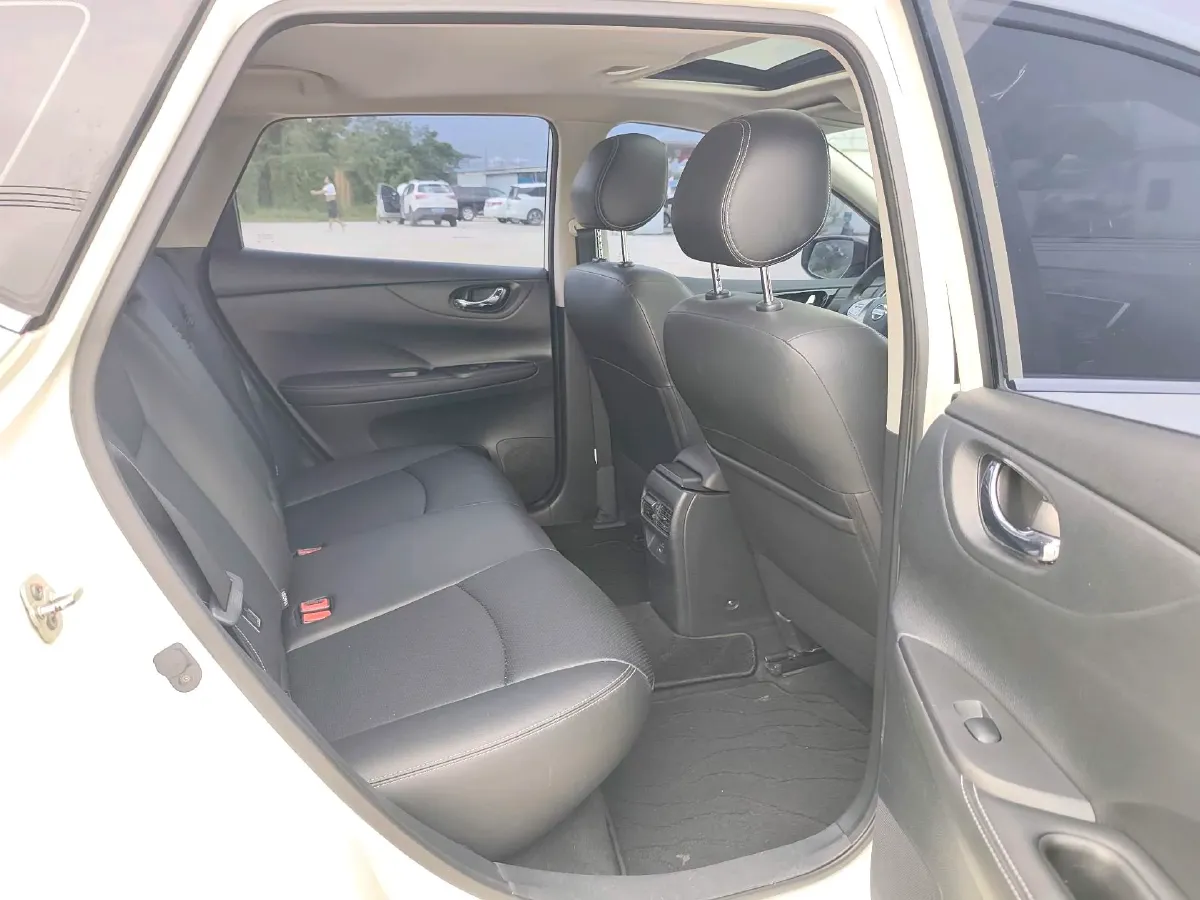 2021 Nissan Tiida 1.6L 122HP L4 CVT,autocango,china used car exporter,china ev exporter,chinese used car exporter,chinese used ev exporter