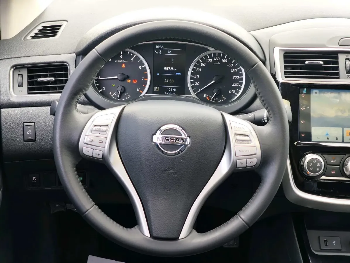 2021 Nissan Tiida 1.6L 122HP L4 CVT,autocango,china used car exporter,china ev exporter,chinese used car exporter,chinese used ev exporter