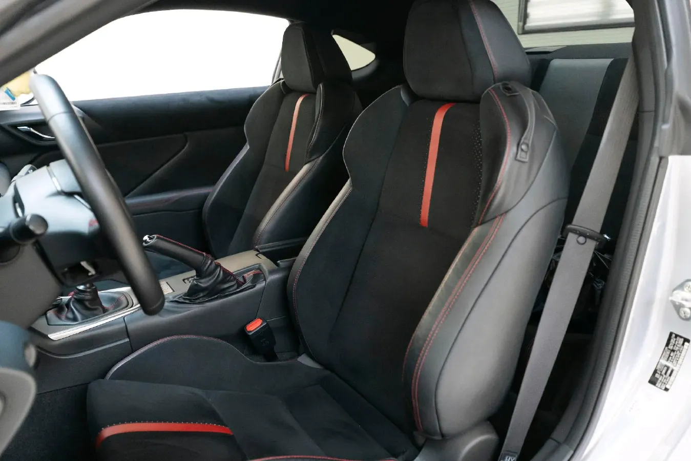 2022 Subaru BRZ 2.4L 234HP H4 6MT,autocango,china used car exporter,china ev exporter,chinese used car exporter,chinese used ev exporter