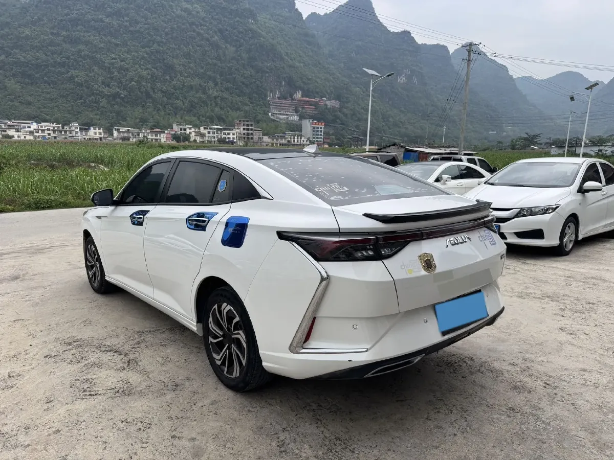 2021 DongFeng Aeolus YiXuan 1.5T 150HP L4 6DCT,autocango,china used car exporter,china ev exporter,chinese used car exporter,chinese used ev exporter