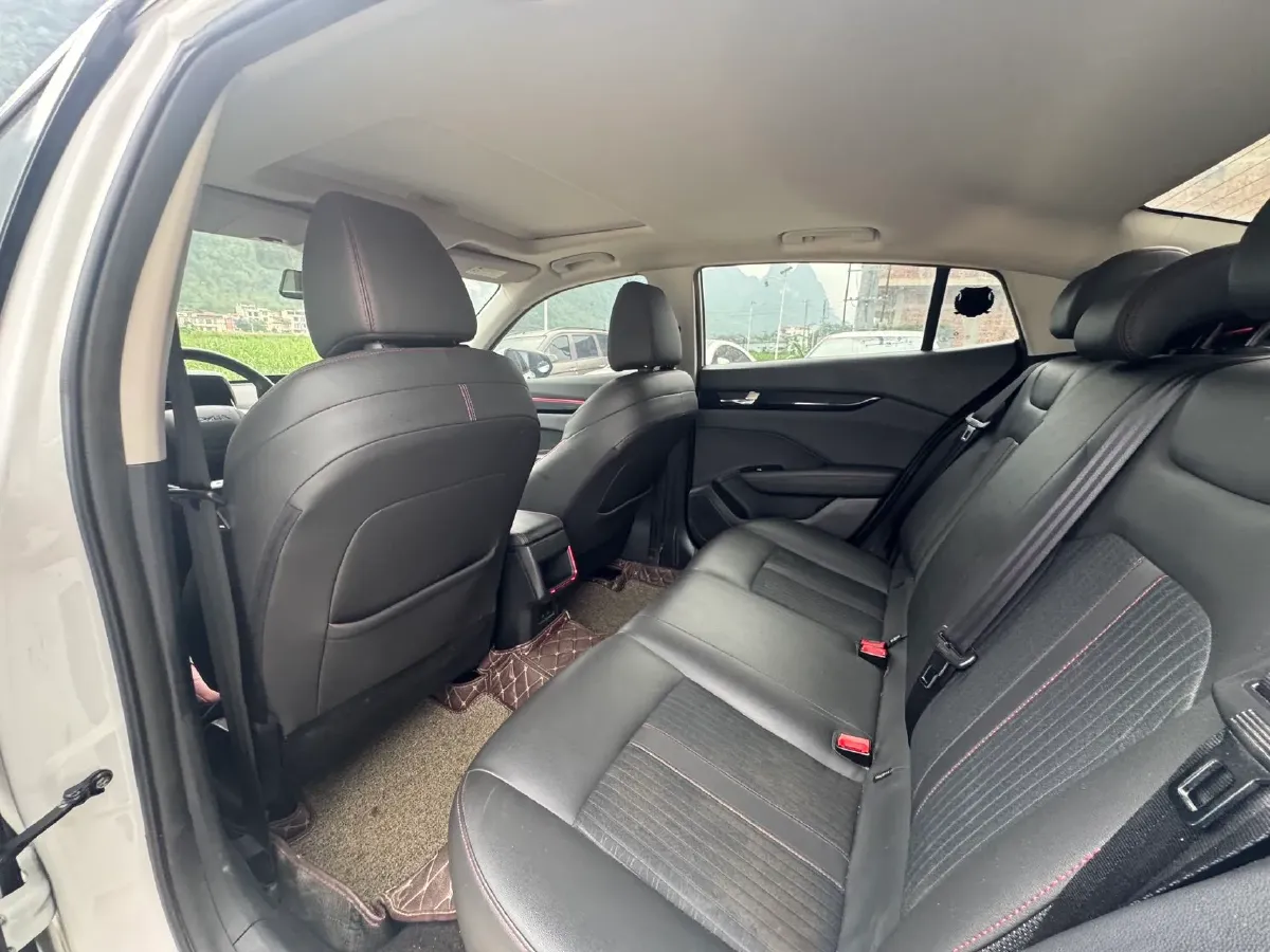 2021 DongFeng Aeolus YiXuan 1.5T 150HP L4 6DCT,autocango,china used car exporter,china ev exporter,chinese used car exporter,chinese used ev exporter
