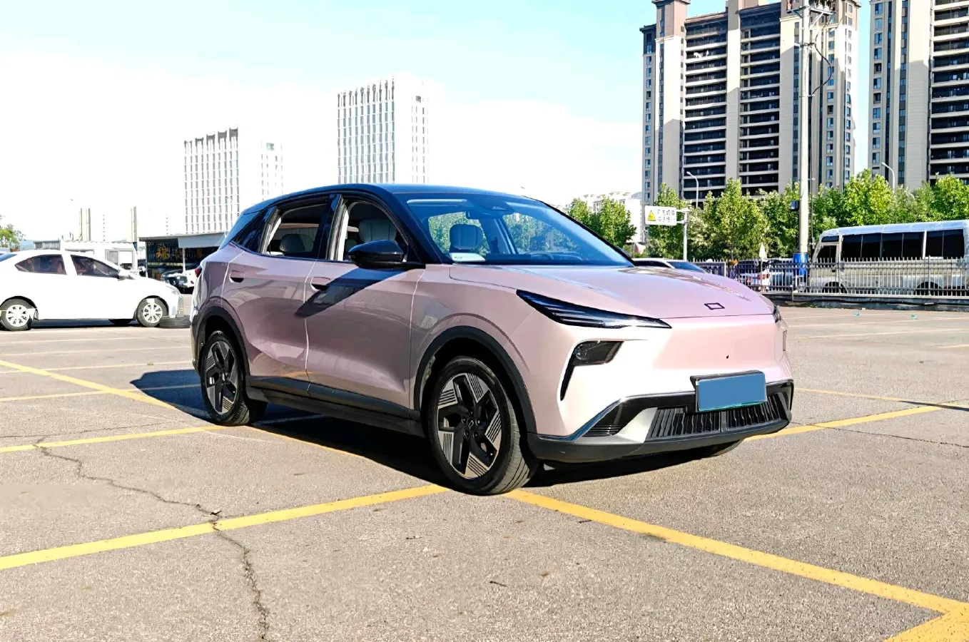 2025 Bestune YueYi 03 BEV 61.47KWH,autocango,china used car exporter,china ev exporter,chinese used car exporter,chinese used ev exporter