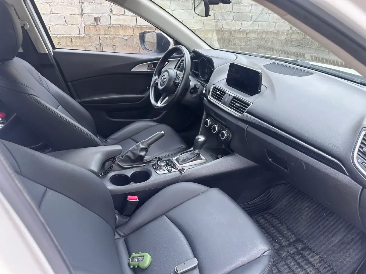 2017 Mazda 3 Axela 1.5L 117HP L4 6AT,autocango,china used car exporter,china ev exporter,chinese used car exporter,chinese used ev exporter