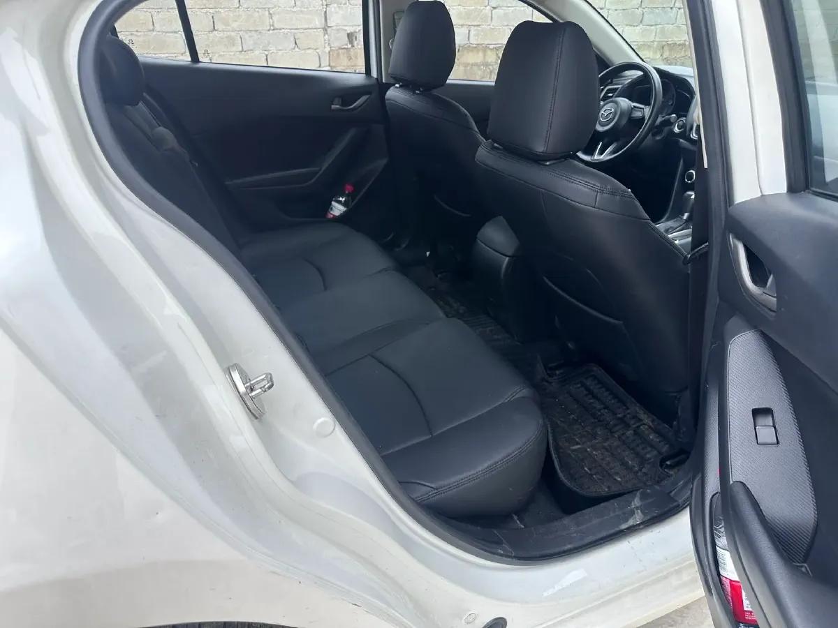 2017 Mazda 3 Axela 1.5L 117HP L4 6AT,autocango,china used car exporter,china ev exporter,chinese used car exporter,chinese used ev exporter