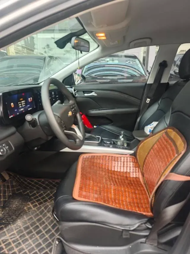 2024 Chevrolet Monza 1.5L 113HP L4 6DCT,autocango,china used car exporter,china ev exporter,chinese used car exporter,chinese used ev exporter