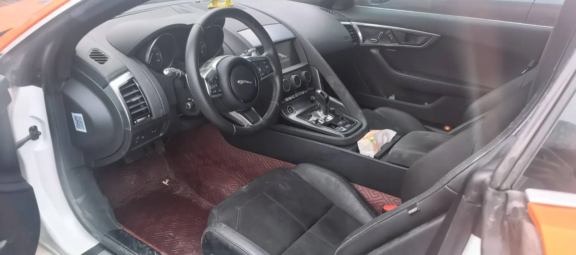 2020 Jaguar F-TYPE 2.0T 300HP L4 8AT,autocango,china used car exporter,china ev exporter,chinese used car exporter,chinese used ev exporter