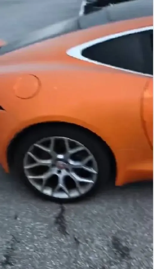 2020 Jaguar F-TYPE 2.0T 300HP L4 8AT,autocango,china used car exporter,china ev exporter,chinese used car exporter,chinese used ev exporter