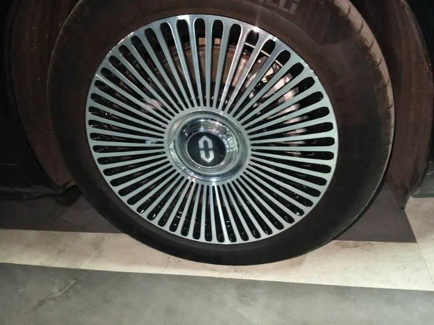 2025 HIMA AITO M8 REEV 160HP REEV 37KWH,autocango,china used car exporter,china ev exporter,chinese used car exporter,chinese used ev exporter
