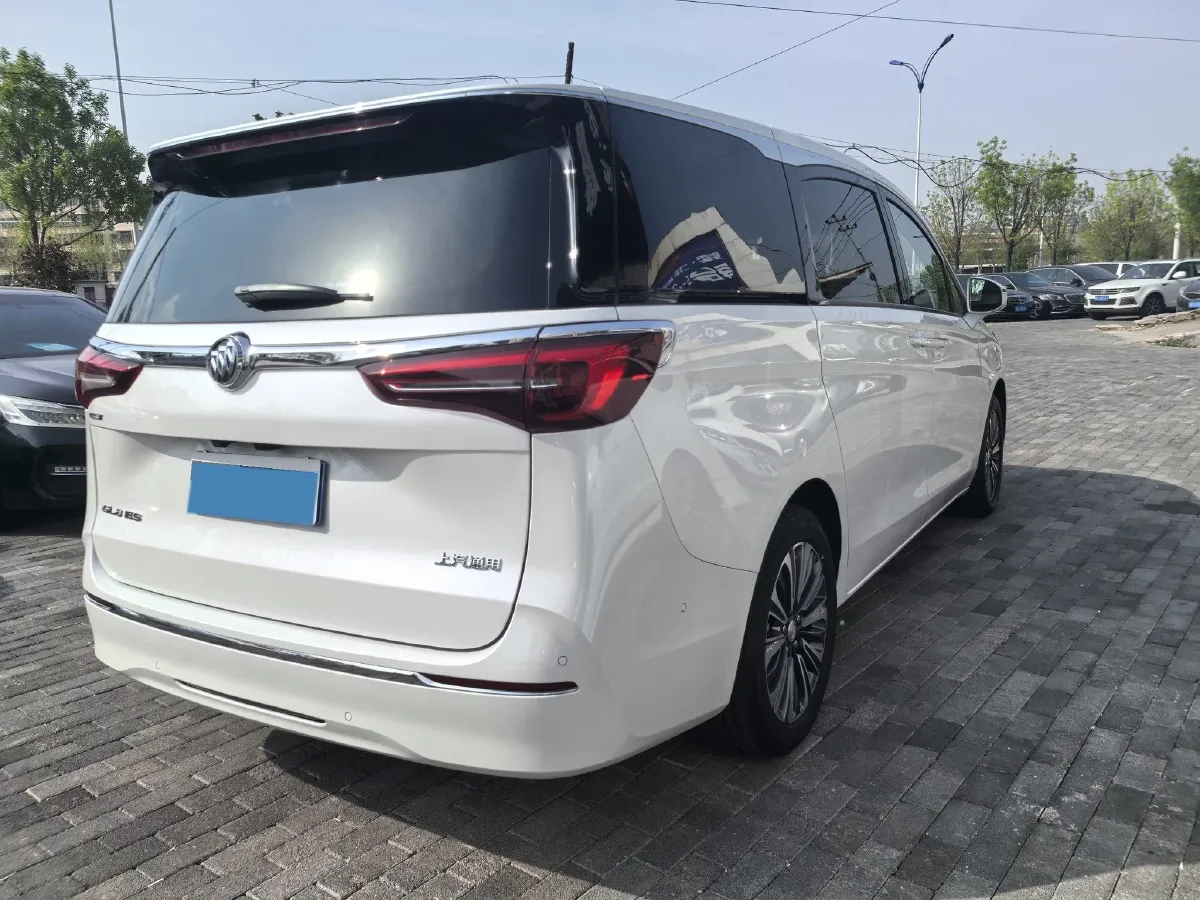 2021 Buick GL8 2.0T 237HP L4 9AT,autocango,china used car exporter,china ev exporter,chinese used car exporter,chinese used ev exporter