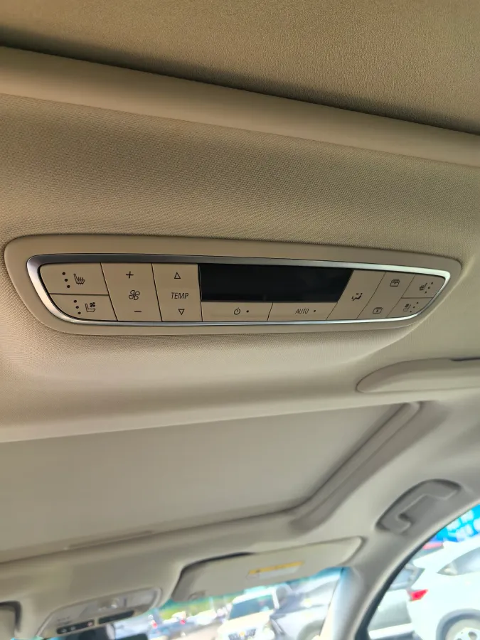 2021 Buick GL8 2.0T 237HP L4 9AT,autocango,china used car exporter,china ev exporter,chinese used car exporter,chinese used ev exporter