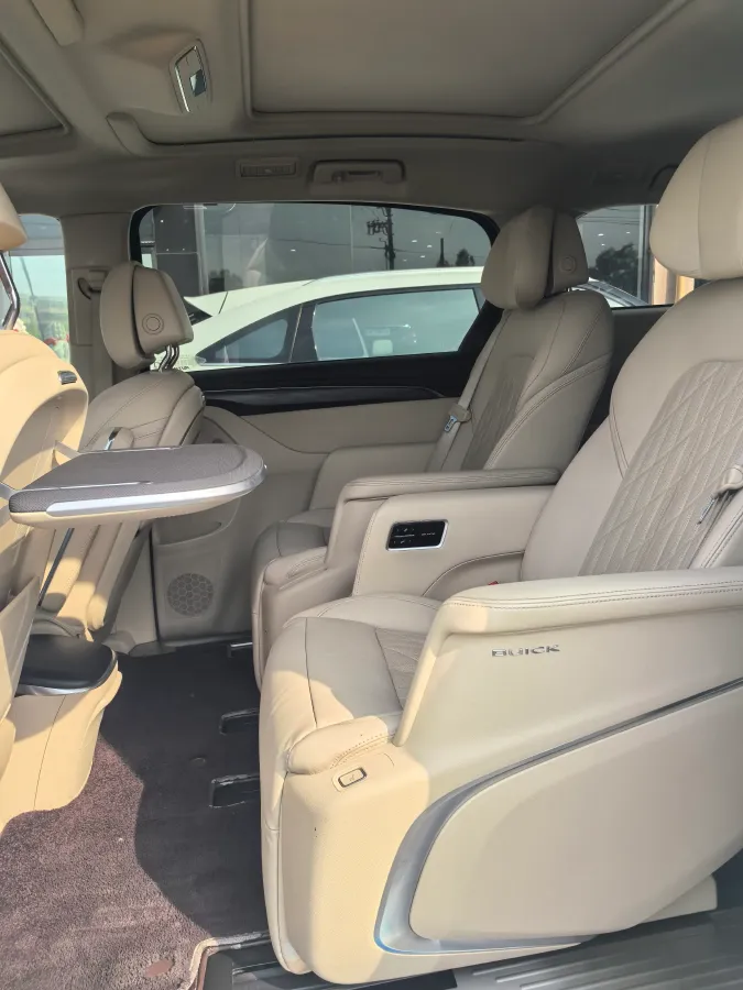 2021 Buick GL8 2.0T 237HP L4 9AT,autocango,china used car exporter,china ev exporter,chinese used car exporter,chinese used ev exporter