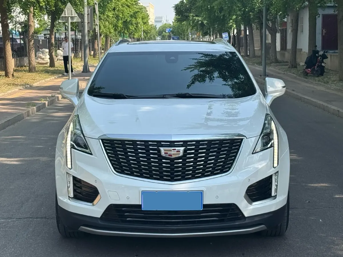 2022 Cadillac XT5 2.0T 237HP L4 9AT,autocango,china used car exporter,china ev exporter,chinese used car exporter,chinese used ev exporter