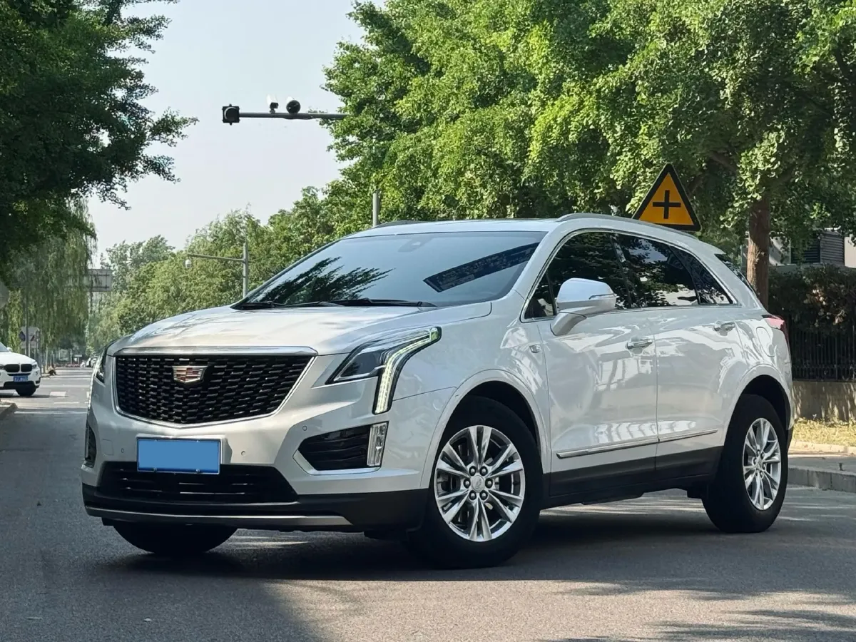 2022 Cadillac XT5 2.0T 237HP L4 9AT,autocango,china used car exporter,china ev exporter,chinese used car exporter,chinese used ev exporter