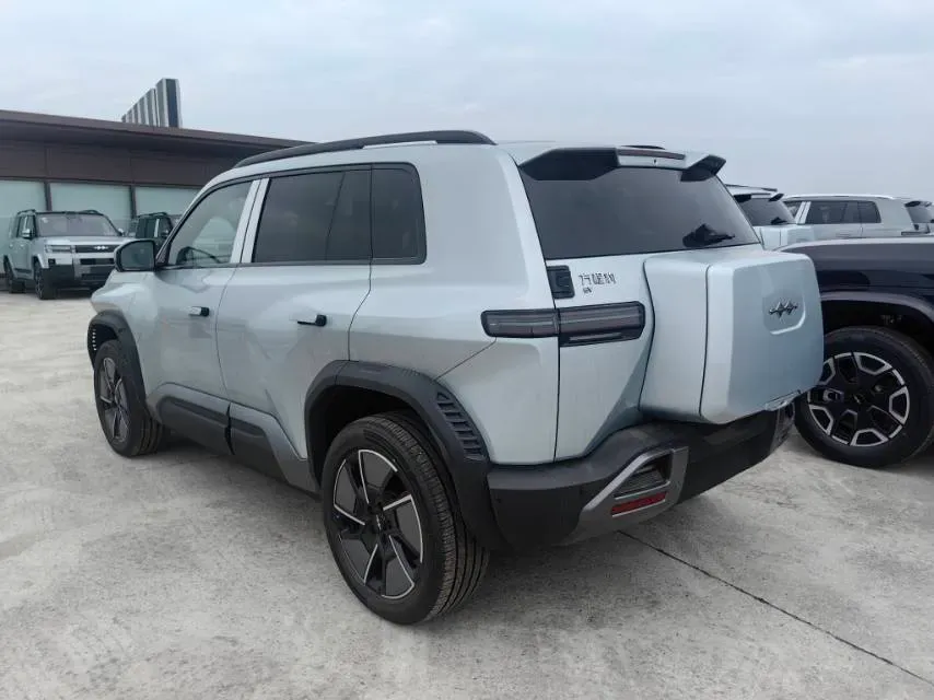 2025 FangChengBao Tai 3 BEV,autocango,china used car exporter,china ev exporter,chinese used car exporter,chinese used ev exporter